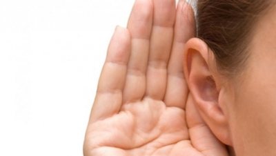 Avertisment! Motivul pentru care tinerii riscă să își piardă auzul. E înfiorător 