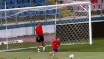 Ianis Hagi si Gica Hagi pe stadionul Steaua în 2007. VIDEO: Cristian Otopeanu