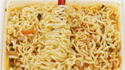 Adevărul şocant despre tăiţeii instant la pungă. Ce sunt, de fapt. Mai măn&acirc;nci vreodată?