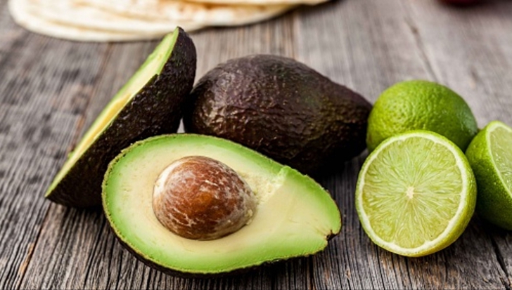 Dieta cu avocado: Scade nivelul colesterolului și ține kilogramele la distanță