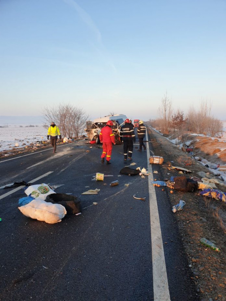 Accident grav în Suceava: doi morţi şi şapte răniţi. Planul roşu a fost activat!
