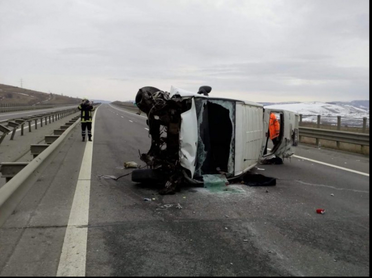 Șoferul care a provocat accidentul de pe Autostrada Transilvania era LIVE pe Facebook 