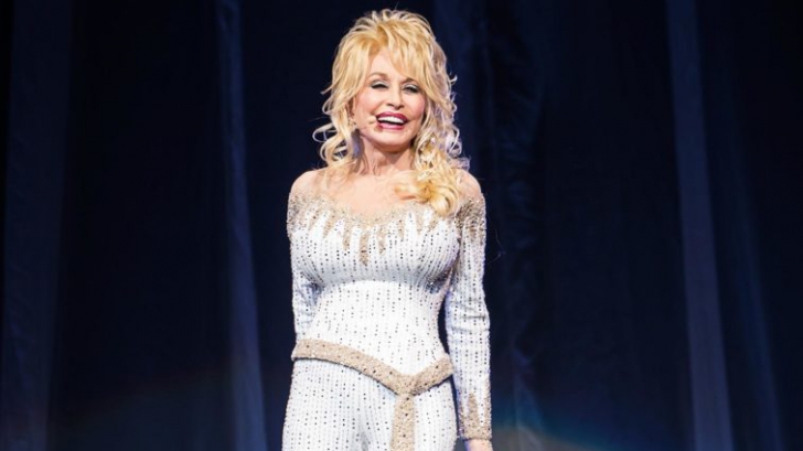 Dolly Parton a vorbit despre orientarea sa sexuală: "Oamenilor le place să vorbească"