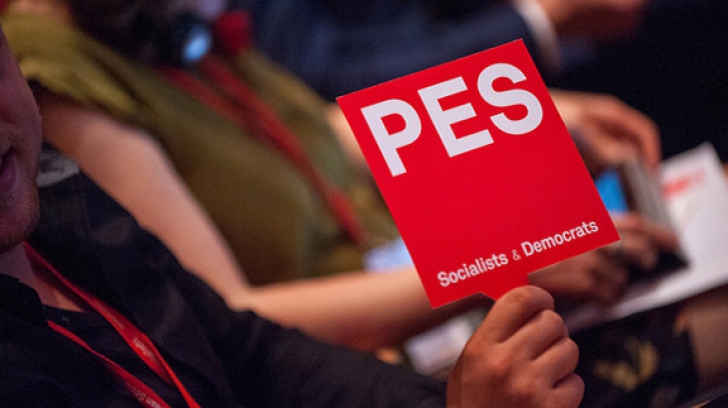 Socialiștii europeni le arată pesediștilor cartonașul roșu!