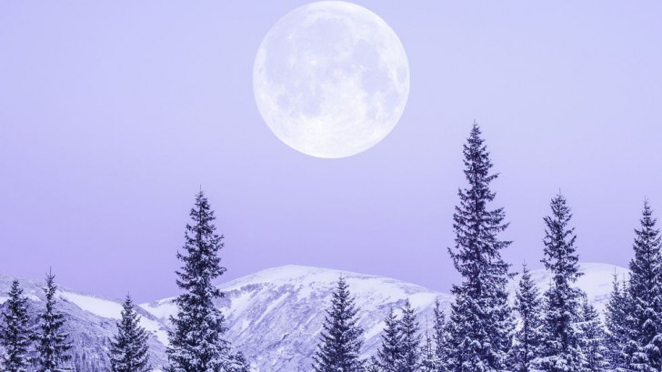 Super luna zăpezii din 19 februarie. 4 zodii vor fi afectate 