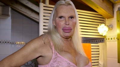 A cheltuit o avere pentru a arăta "perfect". AŞA este azi. Cum arăta &Icirc;NAINTE? Te trec fiorii...