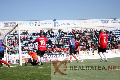 Adrian Ilie inscrie din pasa lui Nicolae Dica. Foto: Cristian Otopeanu