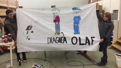 Scandal la meciul România Suedia! Mesajele anti-Dragnea şi anti-PSD; oprite la intrarea în stadion! 