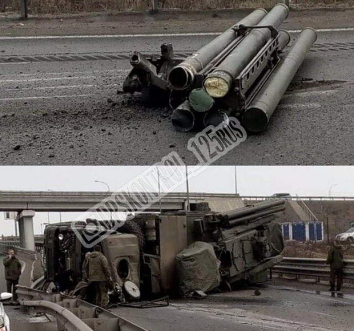 Un camion care transporta un sistem antirachetă Pantsir s-a răsturnat în Rusia