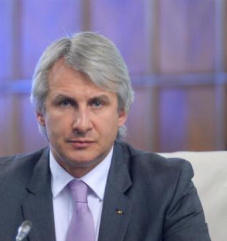 Limbaj de ministru! Eugen Teodorovici: După ce că eşti urât, eşti şi prost! (VIDEO)