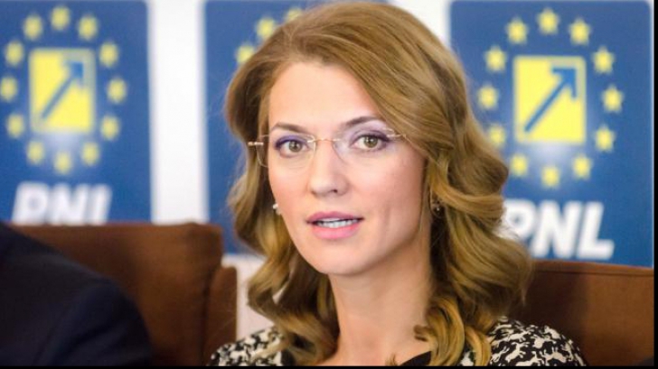 Alina Gorghiu a găsit întrebarea pentru referendumul lui Iohannis