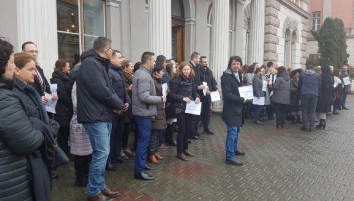 Tribunalului Cluj suspendă total activitatea o oră pe zi, începând cu 4 martie