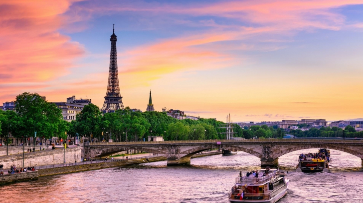 Topul celor mai scumpe orașe din lume. Cât te costă o tunsoare la Paris?