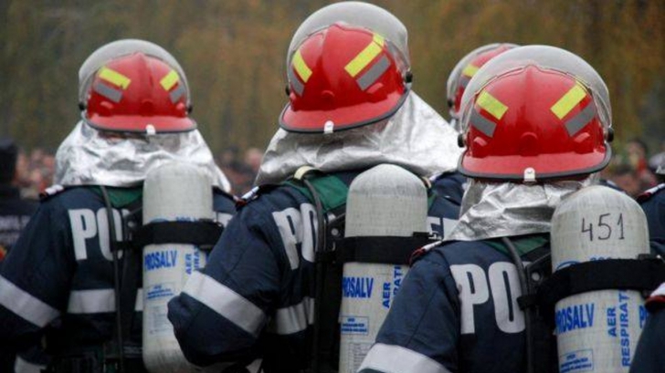 A luat foc secţia de psihiatrie a spitalului din Oradea: 24 de pacienţi evacuaţi, trei cu arsuri