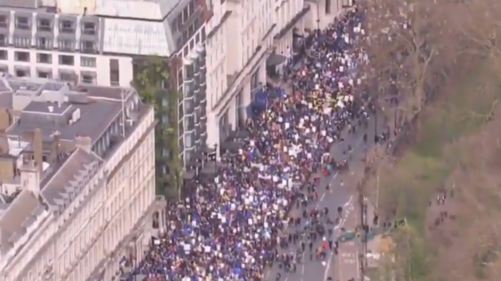 Protest MASIV în Londra. Un milion de oameni au cerut anularea Brexit (VIDEO)