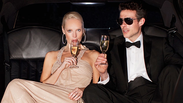 2025 - anul în care putred de bogații planetei au devenit și mai nesimțit de bogați. Cine conduce topul miliardarilor