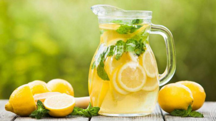 Beneficiile consumului de limonadă pentru sănătate. Băutura te poate ajuta să slăbești