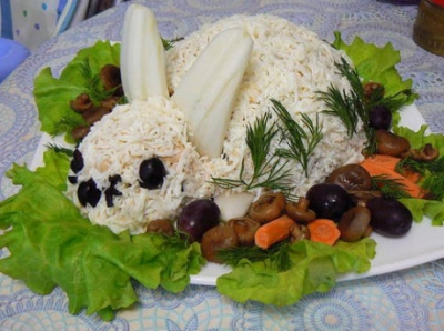Cum să ornezi salata de boeuf de Paşte pentru a-ţi impresiona musafirii