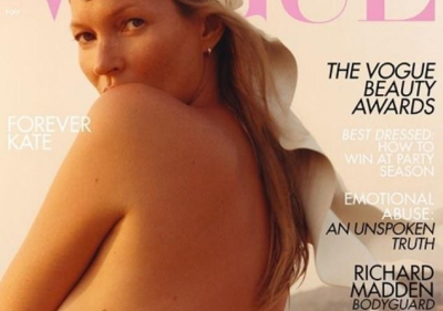 Kate Moss, dezbrăcată la 45 de ani pe coperta unei reviste 