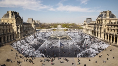 Vizitatorii au distrus Muzeul Luvru