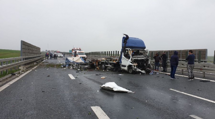  Accident violent pe autostradă în apropiere de Timișoara (FOTO GALERIE)