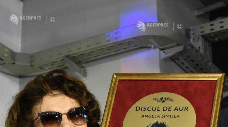 Angela Similea, apariţie fabuloasă la o lansare de disc (FOTO)