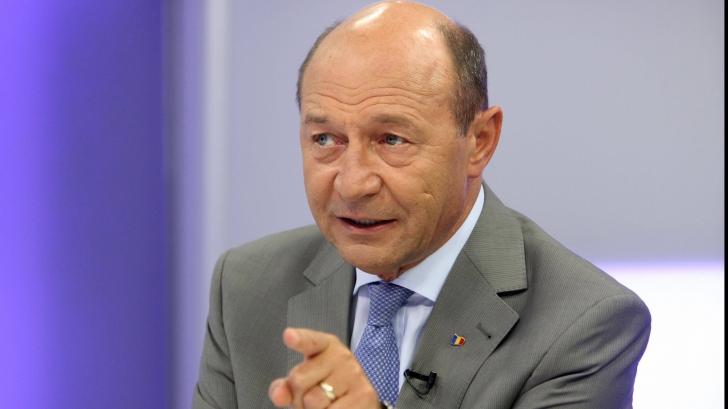 Traian Băsescu, despre PSD: ”Le place să aibă în Guvern doar proști. Aveau și ei un deștept...”