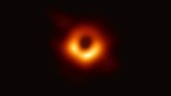 IMAGINI LIVE. Primele fotografii cu gaura neagră 
