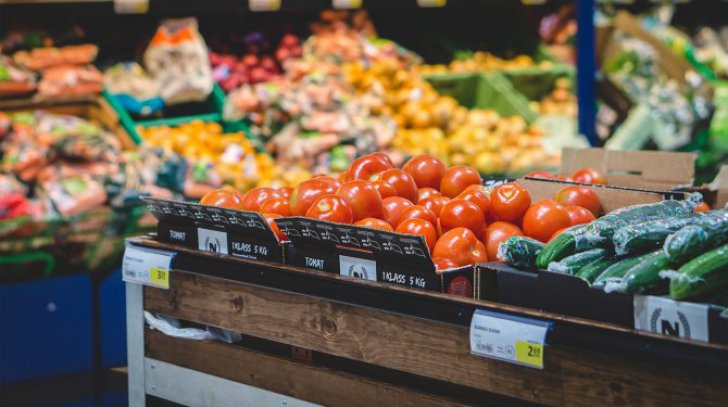ANPC a sancționat 78% dintre marii comercianți de legume și fructe 