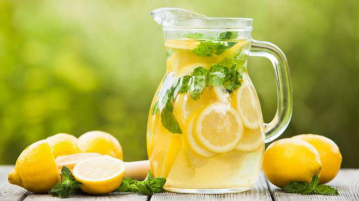 Cum să prepari limonada perfectă pentru masa de Paște 