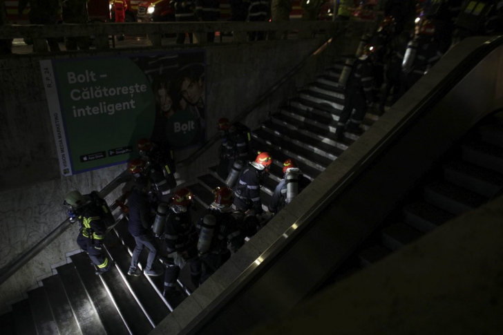Mobilizare uriașă de forțe la metrou - Inquam Photos / Octav Ganea