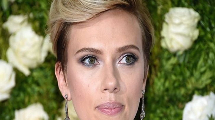 Scarlett Johansson: "Paparazzi riscă să provoace încă o moarte precum cea a Prințesei Diana"