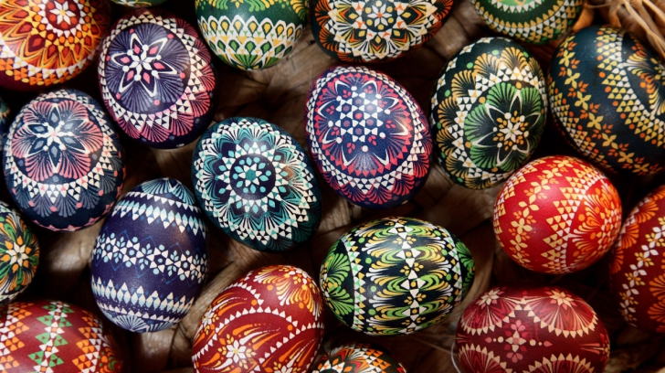 Tradiţii şi obiceiuri populare de Paşte