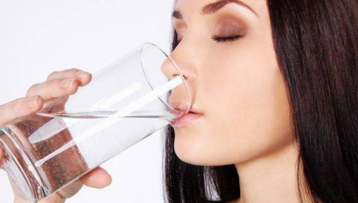 De ce îți este sete mereu: care sunt cele mai întâlnite cauze