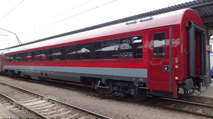 CFR suplimentează vagoanele pe trenurile de Iași, pentru pelerinii care se duc la Sfânta Parascheva