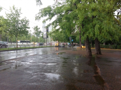 asfaltare pe ploaie Bucuresti