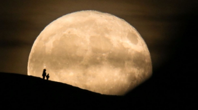 Secretul despre Lună pe care nu îl știai: de ce arată așa cum arată?