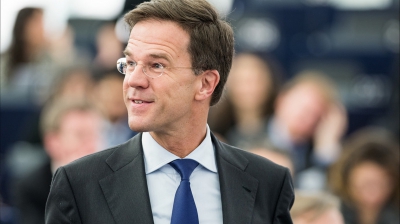 Şeful NATO: Cheltuim mai mult pentru apărare sau vom fi nevoiţi să începem învăţarea limbii ruse 