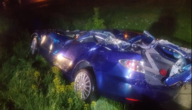 Autoturism strivit de un TIR, în Lugoj: două victime 