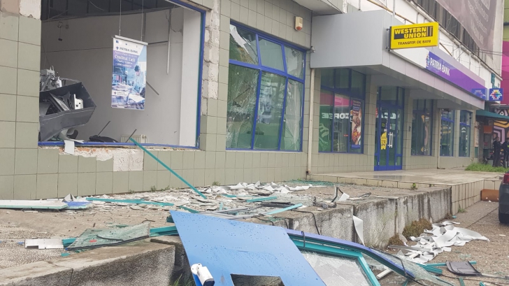 Un nou bancomat aruncat în aer la Arad(Galerie foto)