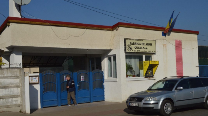 Bărbat împușcat la fabrica de arme din Cugir