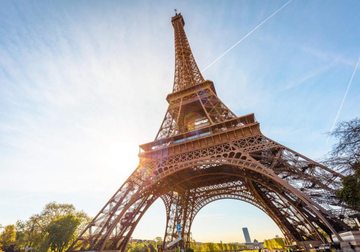 VIDEO Turnul Eiffel, evacuat de urgență