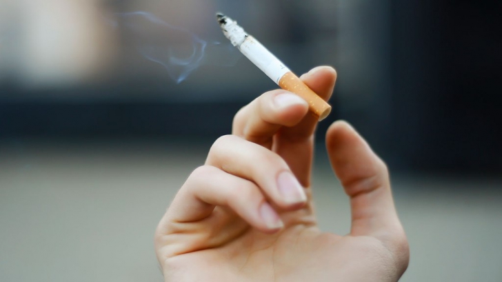 Pericolul mai mare decât fumatul care îți afectează sănătatea în oraș