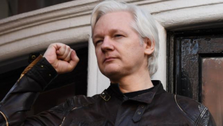 Julian Assange, condamnat la un an de închisoare, în Marea Britanie
