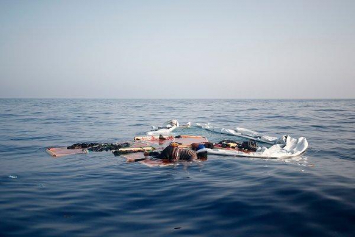 Cel puţin 70 de migranţi au murit înecaţi în Mediterana
