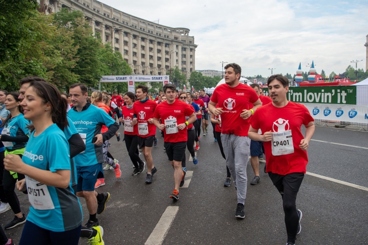 Echipa Salvați Copiii la Bucharest Half Maraton