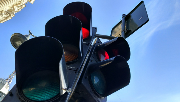 DIICOT a clasat dosarul accesării ilegale a semafoarelor din Capitală