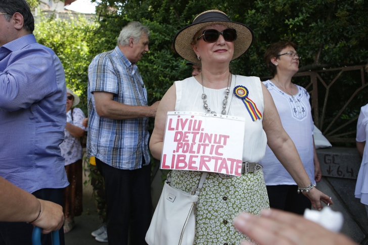 Protest pro-Dragnea la Cotroceni