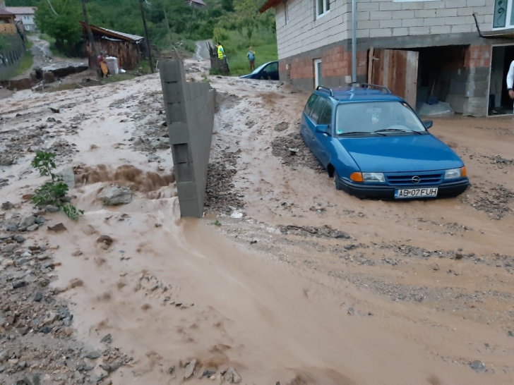 Imaginile dezastrului de azi-noapte! Inundațiile au făcut ravagii în Alba