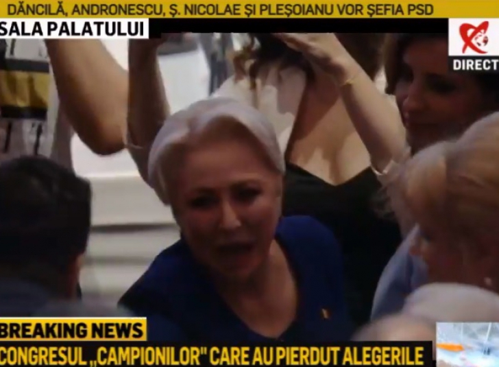 Viorica Dăncilă, intrare spectaculoasă la congres! A renunțat la imnul lui Dragnea! (VIDEO)